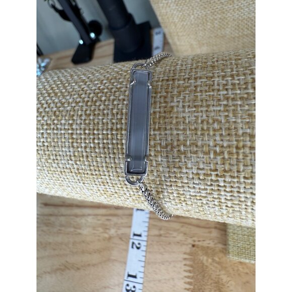 Kendra Scott Silver Adjustable Chain Bracelet With Rectangular Bar Design Modern - Picture 2 of 10
